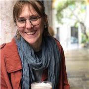 Ragazza universitaria offre ripetizioni di inglese, francese, matematica e materie umanistiche per elementari, medie e superiori (tranne matematica)